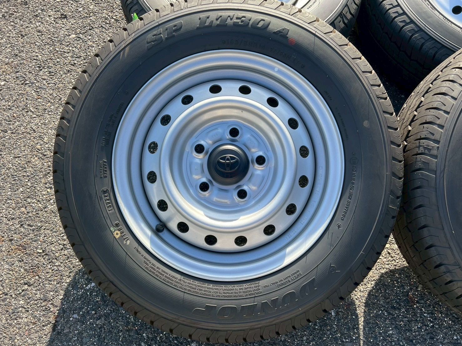2512 3 05 新車外し トヨタ タウンエース バン 14 in 5 J 50 PCD 114 ダンロップ SP LT 30 A 165 80 R 製 イボ ライン付