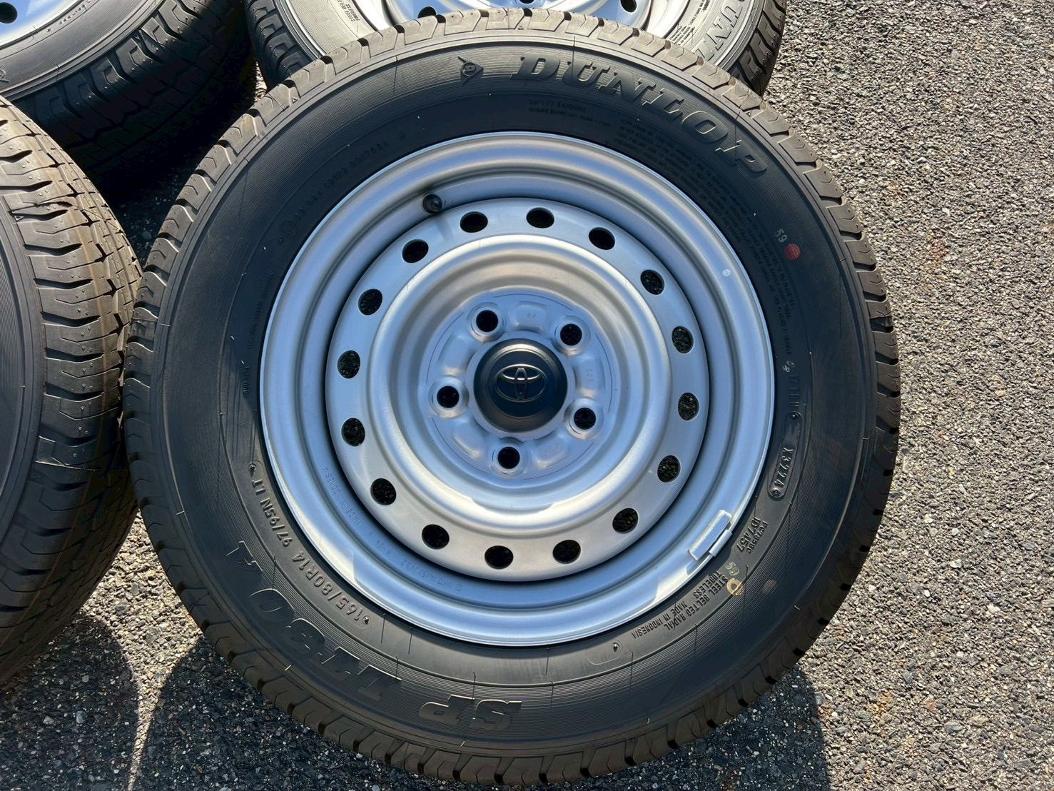 ☆新車外し☆2023年製・タウンエース純正☆№８３ 20200622181512_590_.jpg