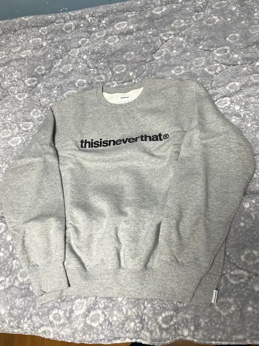 ディスイズネバーザット スウェット M グレー - メルカリ
