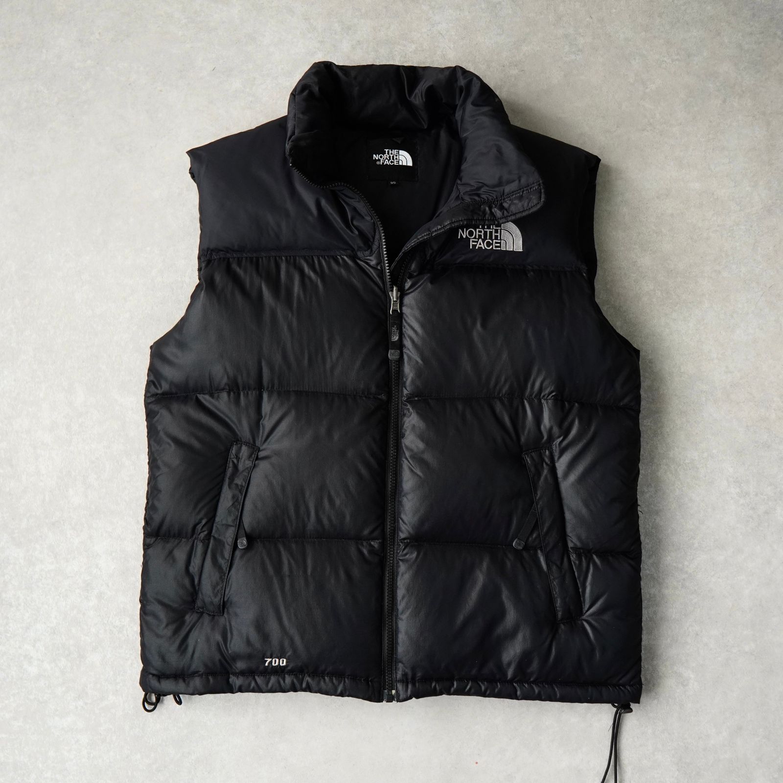 ザ ノースフェイス ヌプシ 700フィル ロゴ ダウンベスト ブラック