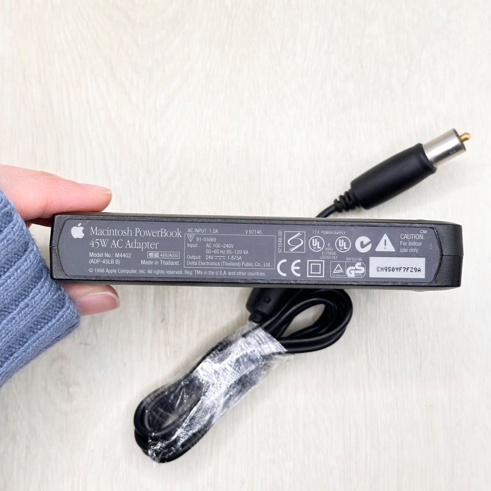 M4402 Apple Macintosh PowerBook 45W 純正 ACアダプター ADP-45LB B M4402 Apple Macintosh PowerBook 45W 純正 ACアダプター ADP-45LB B
