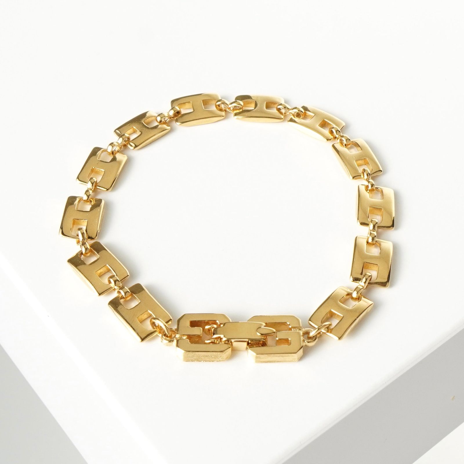 【ヴィンテージ】givenchy ブレスレット　ゴールド　プレート GIVENCHY - 美品 Vintage ジバンシー GIVENCHY ブレスレット ロゴ