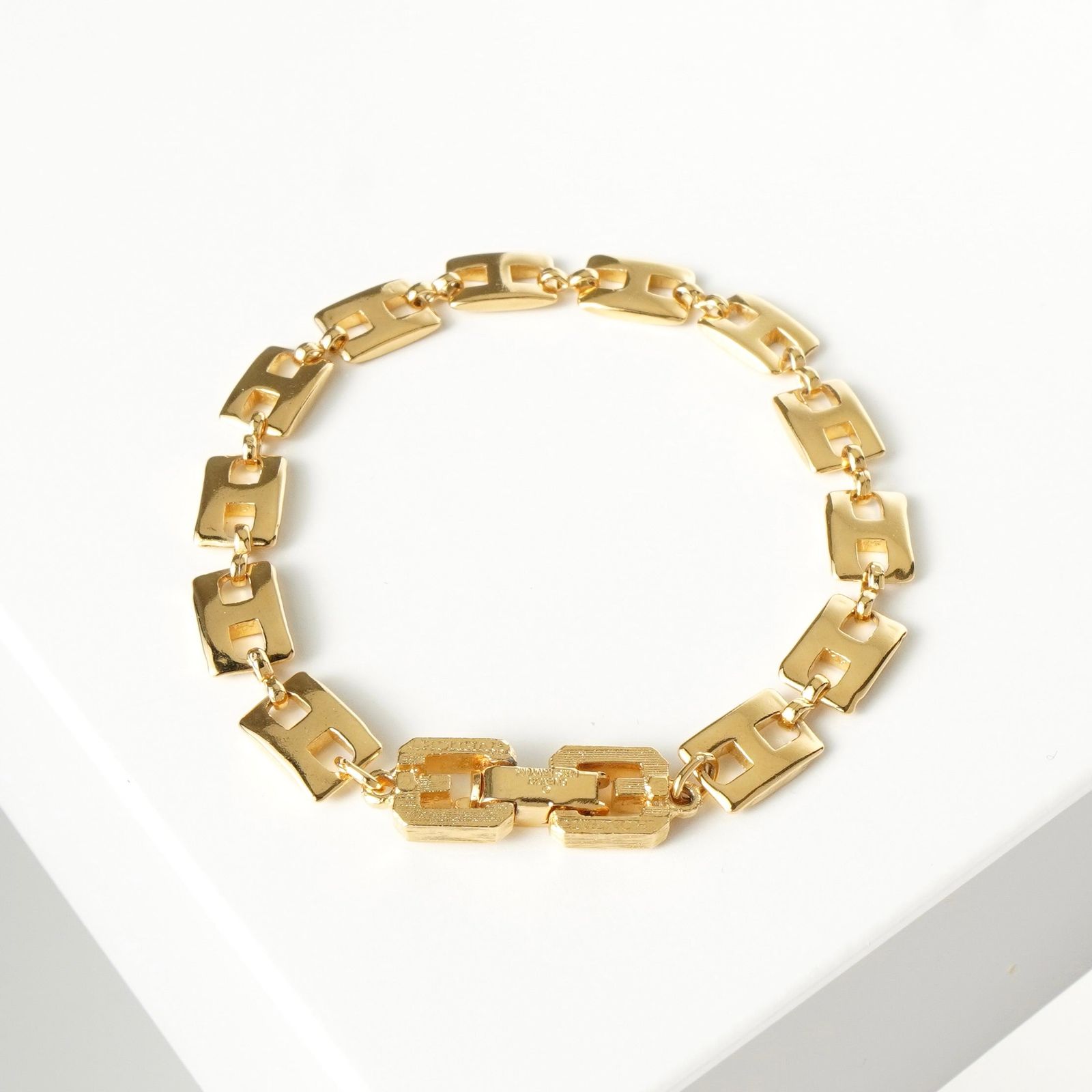 ジバンシィ ヴィンテージ ブレスレット GP ゴールド - メルカリ