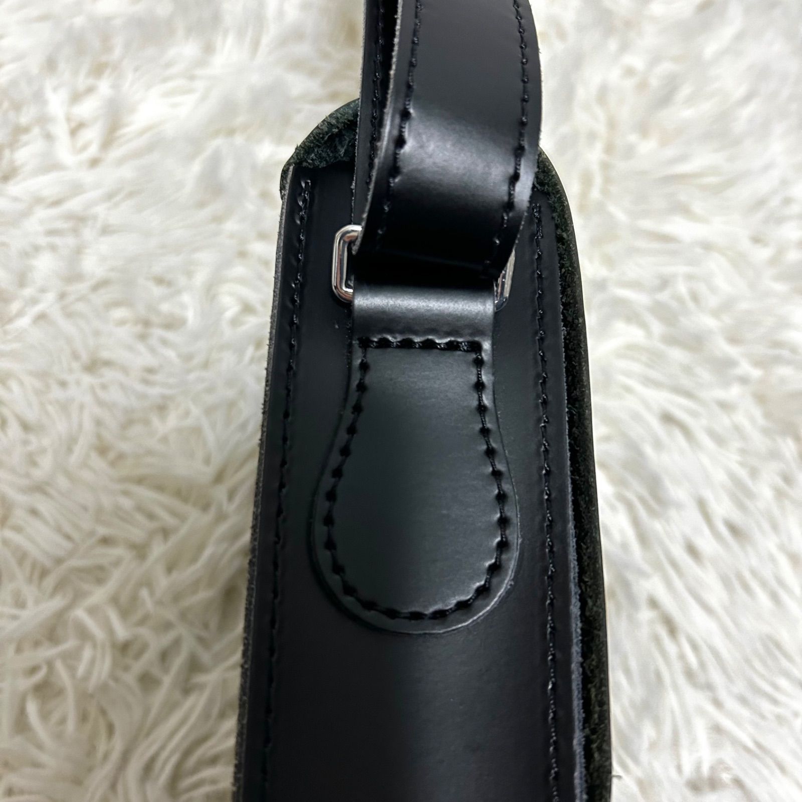 美品 Dr martens ドクターマーチン ショルダーバッグ クロスボディ