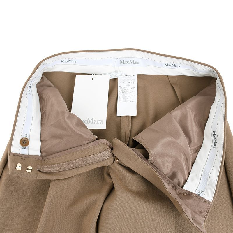 クロップドパンツ