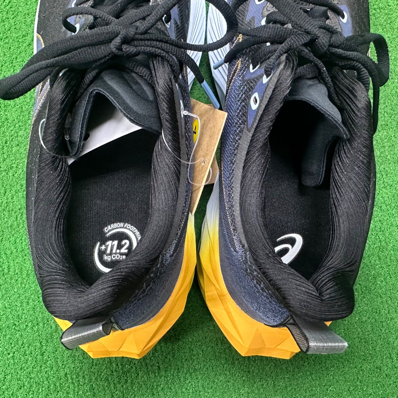 ランニングシューズ