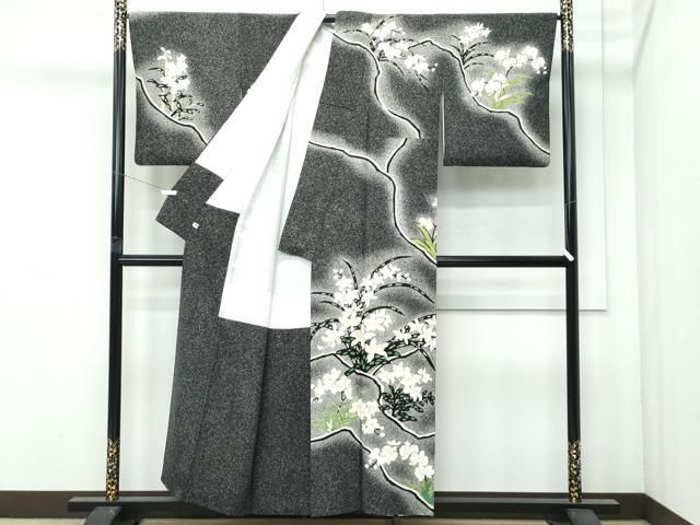 y*a様 訪問着 未使用 たたき染めモノクローム 手描き 花鳥図が美しい♪sol y*a様 訪問着 未使用 たたき染めモノクローム 手描き 花鳥図が美しい