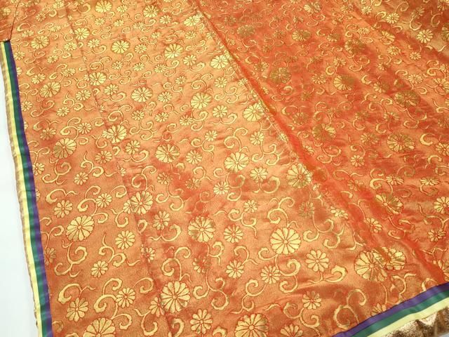 十二単風 菊唐草文