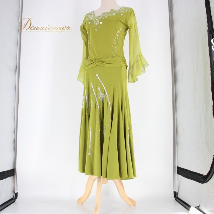 新品　社交ダンス　ツーピース　緑　セットアップ　パーティ　2656　衣装 新品 社交ダンス ツーピース 緑 セットアップ パーティ 2656 衣装の