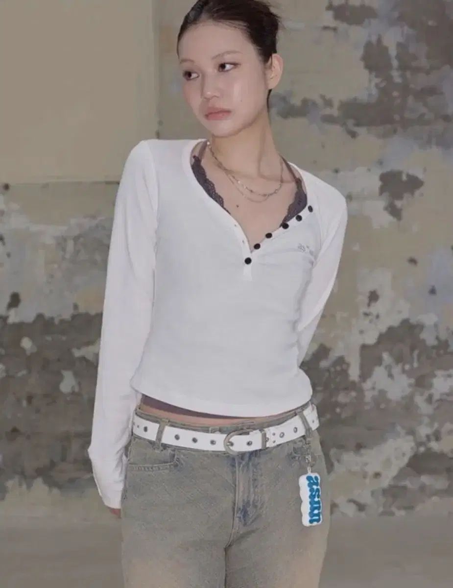 アズオン イージー ボタン ロング Tシャツ 白