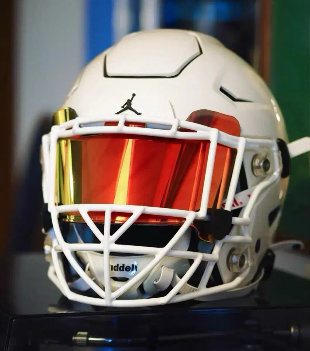 ジョーダン リデル 白 フットボール ヘルメット レッド サンバイザー