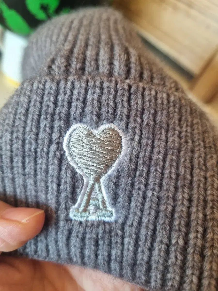 アミパリ アミ パリス アミ パリ AMI グレー ハート ロゴ ビーニー