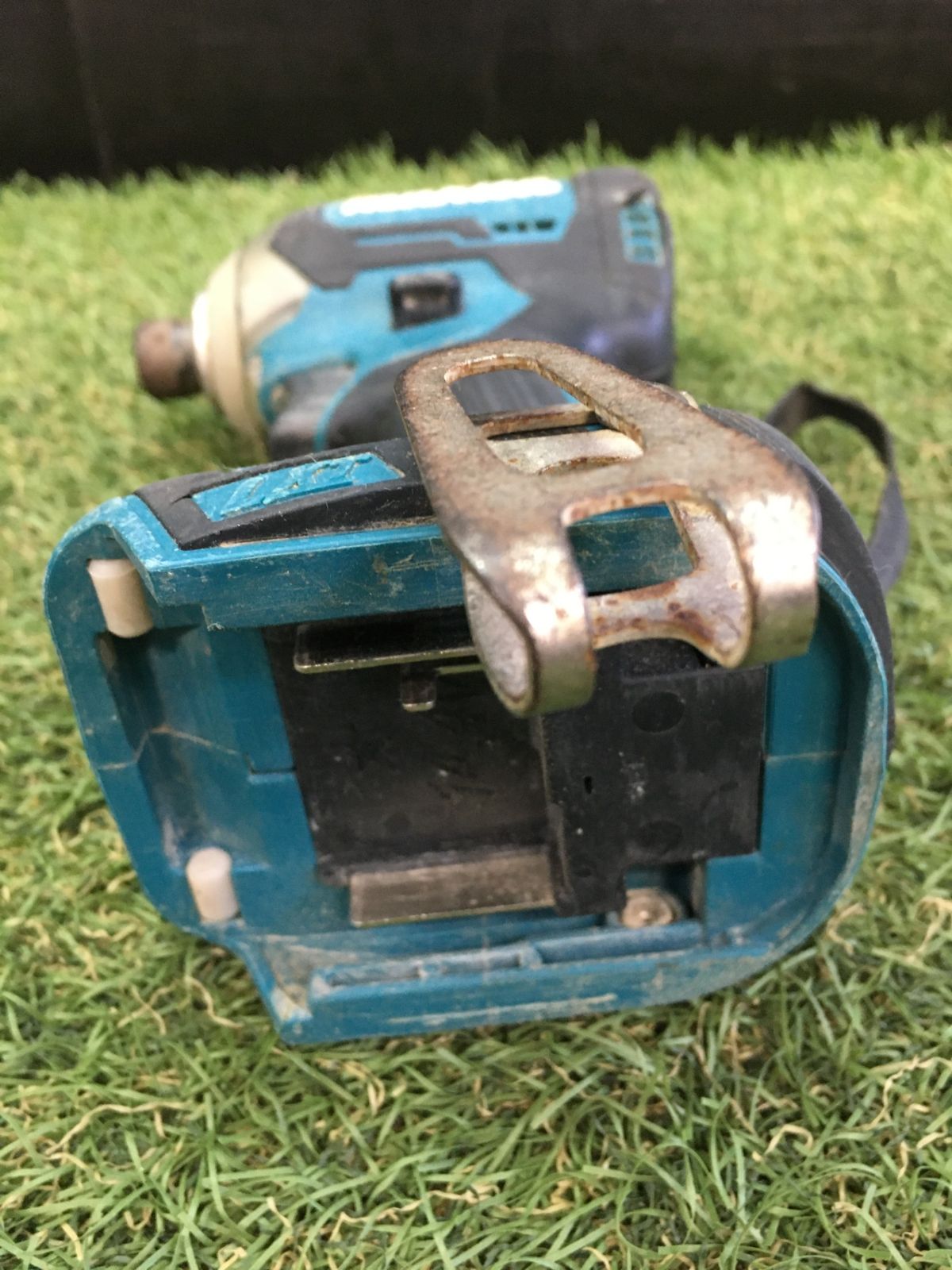  品 0906 makita マキタ 14 4 v充電式インパクトドライバ 青 本体のみ TD 160 DZ 電動インパクトドライバー ドリル ドライバー レンチ