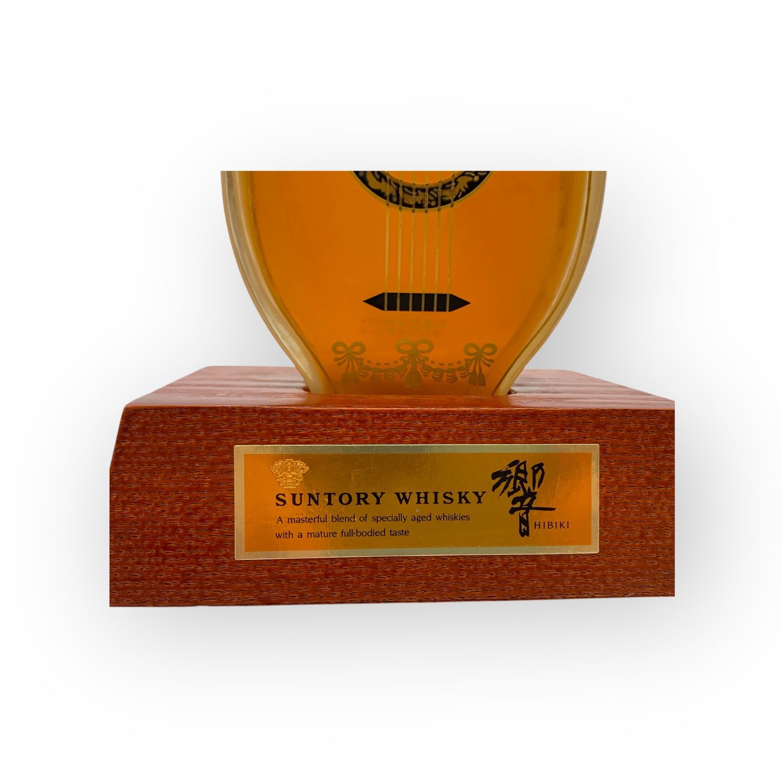 BANSO】響 リラギター型 ウイスキー 600mL 43% - メルカリ