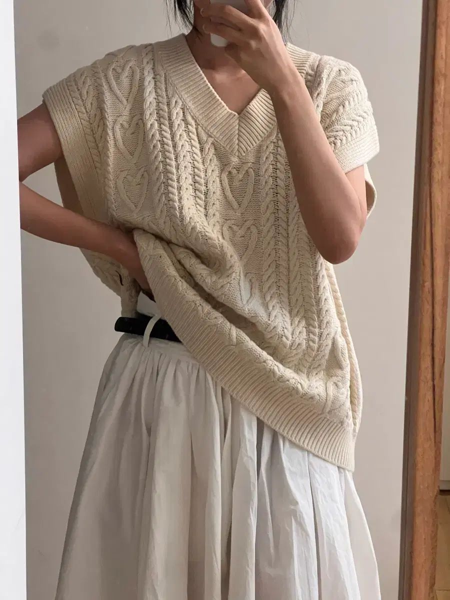 ウィメノン アイボリー ケーブル編み ニット ベスト