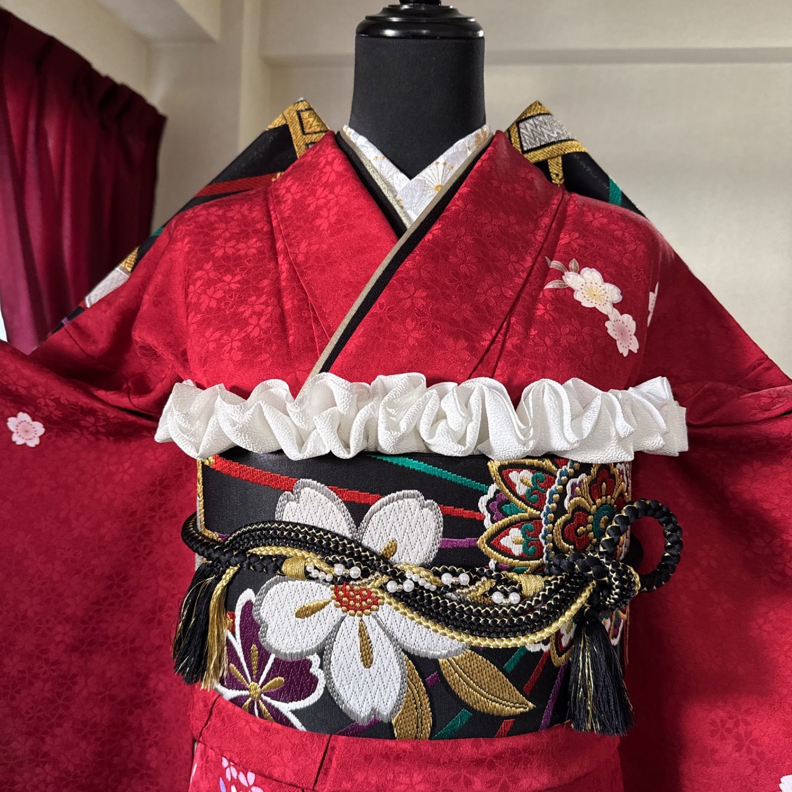 豪華振袖セット(4点)・袋帯・半衿・帯揚げ・正絹・古典柄・金駒刺繍