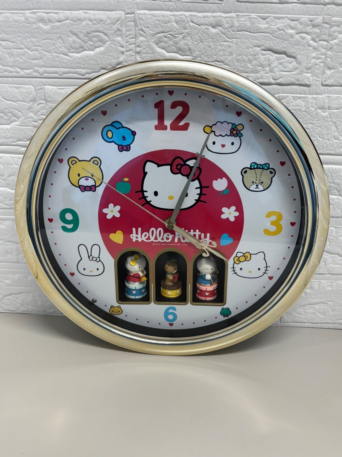 ハローキティ 壁掛け時計 - メルカリ