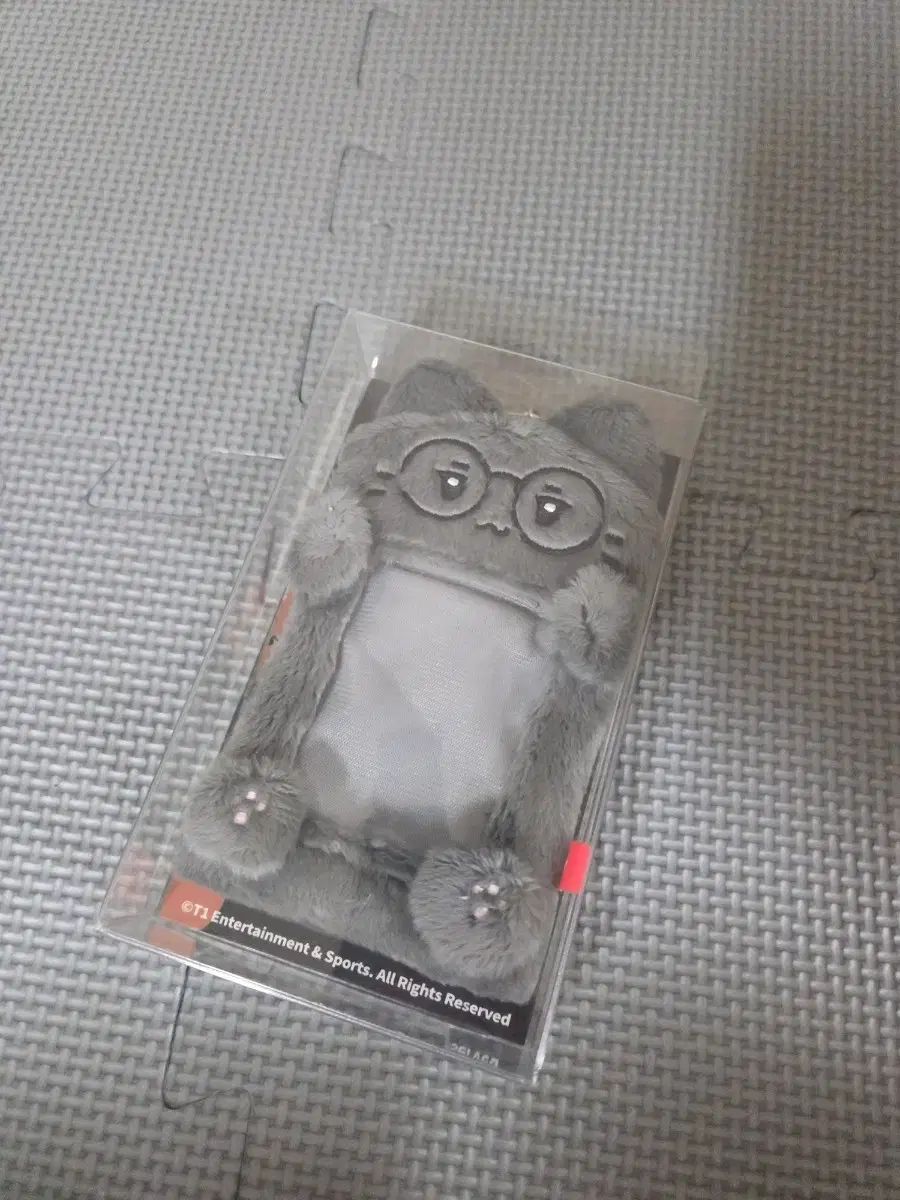 T 1 ANIMAL フレンズ FAKER カバー トレカホルダー