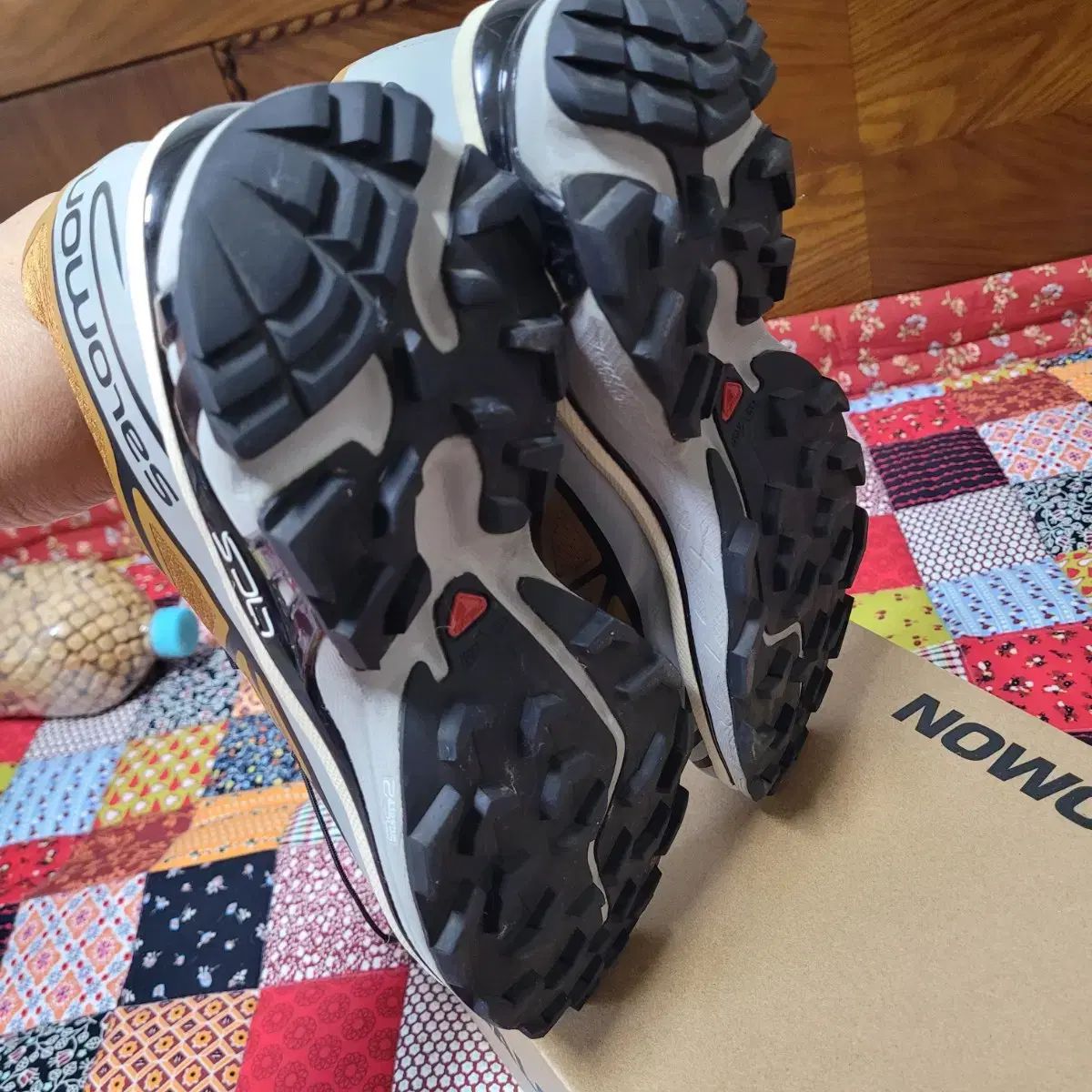 SALOMON サロモン