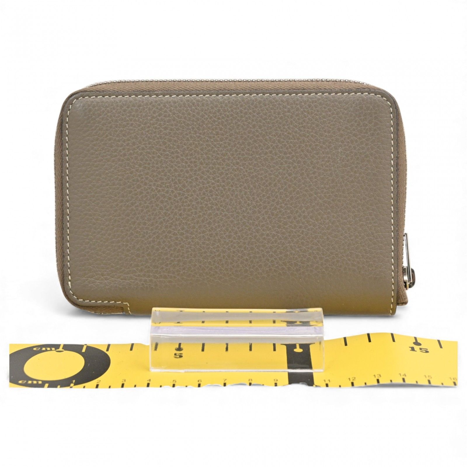 セリーヌ ミディアム ジップ ウォレット 二つ折り財布 Bランク ce 9914 sb