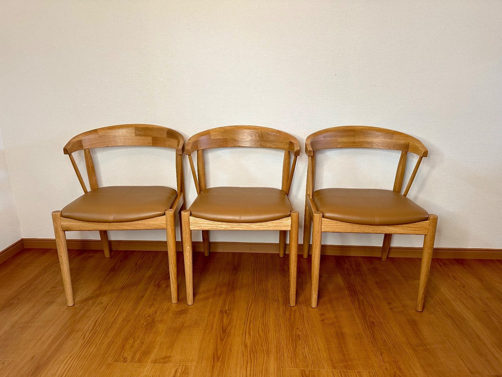 関家具 NOWHERE LIKE HOME ダイニングチェア