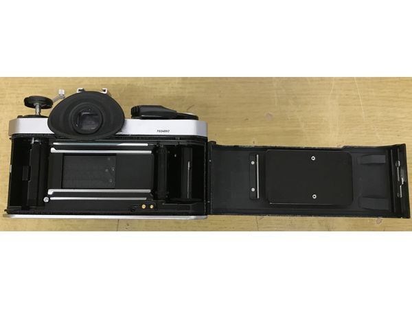 NIKON ニコン FM2 ボディ、NIKKOR 135mm 1:3.5 レンズ カメラ ジャンク