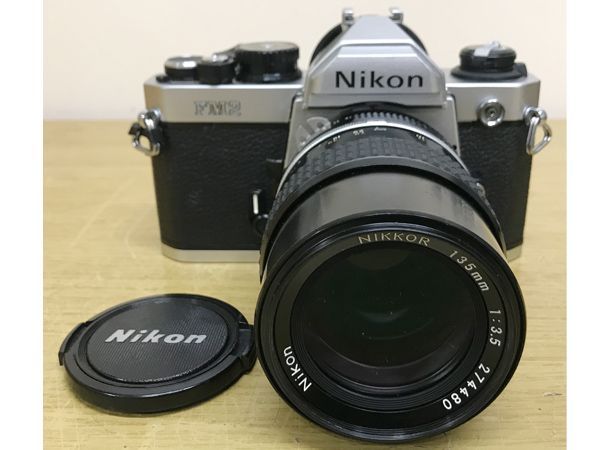 NIKON ニコン FM2 ボディ、NIKKOR 135mm 1:3.5 レンズ カメラ ジャンク