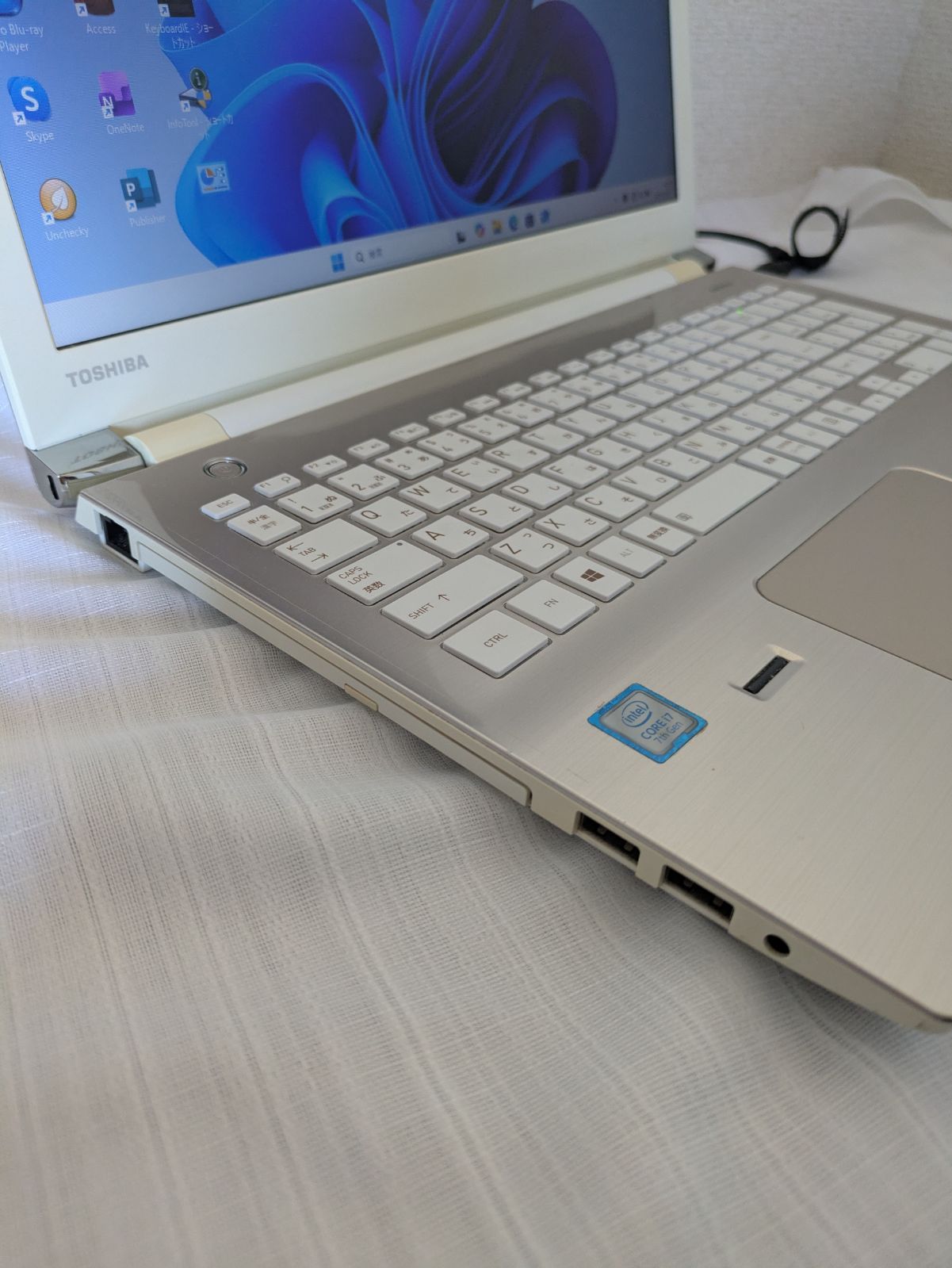 爆速 ノートパソコン Windows 11 Corei 7 SSD 512 G メモリ8 Office 2021 Webカメラ