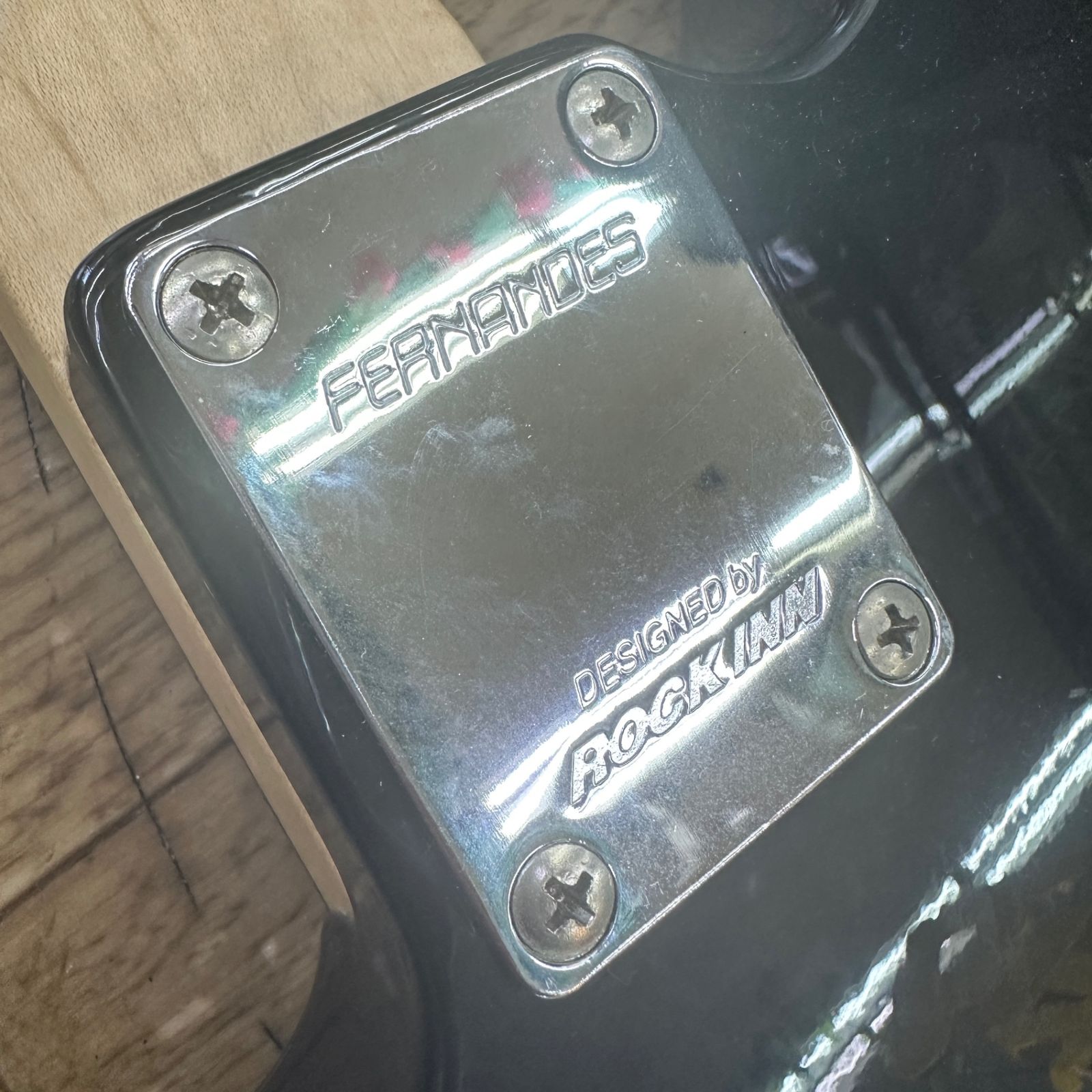 エレキベース.designed by