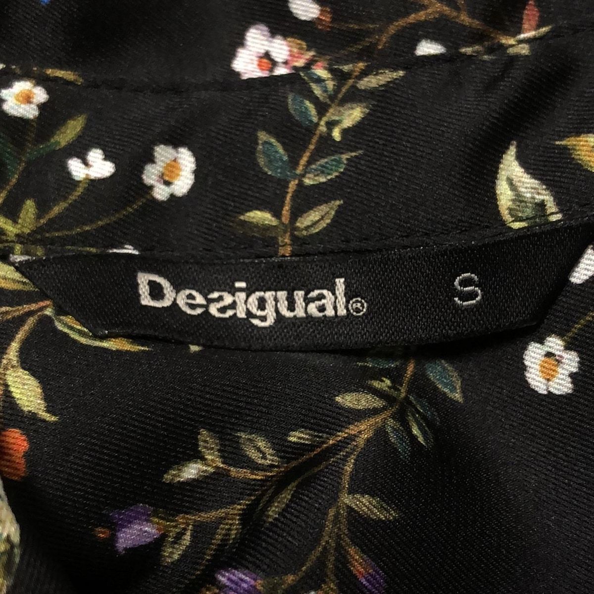 Desigual(デシグアル) 長袖シャツブラウス サイズS レディース新品同様
