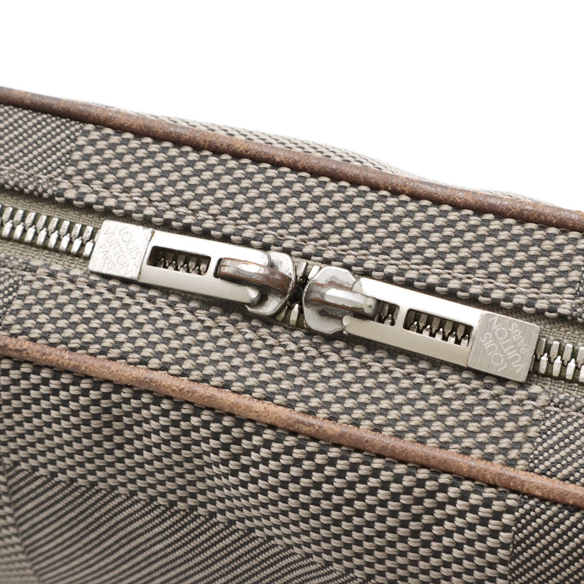 LOUIS VUITTON ルイ ヴィトン ダミエジェアン アクロバット ボディ