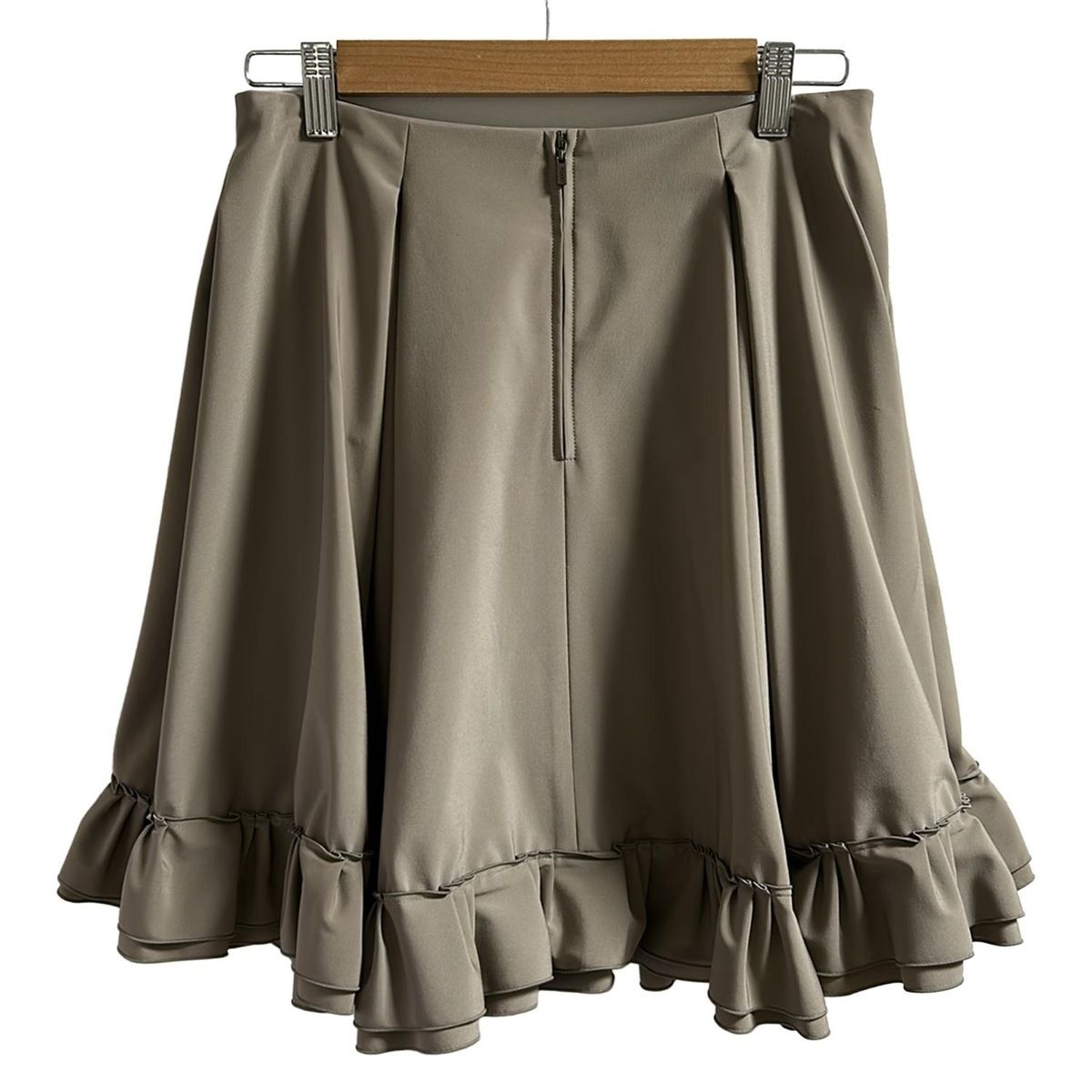 FOXEY YORK フォクシーニューヨーク スカート サイズ40 M レディース - 31766 カーキ ひざ丈 フリル