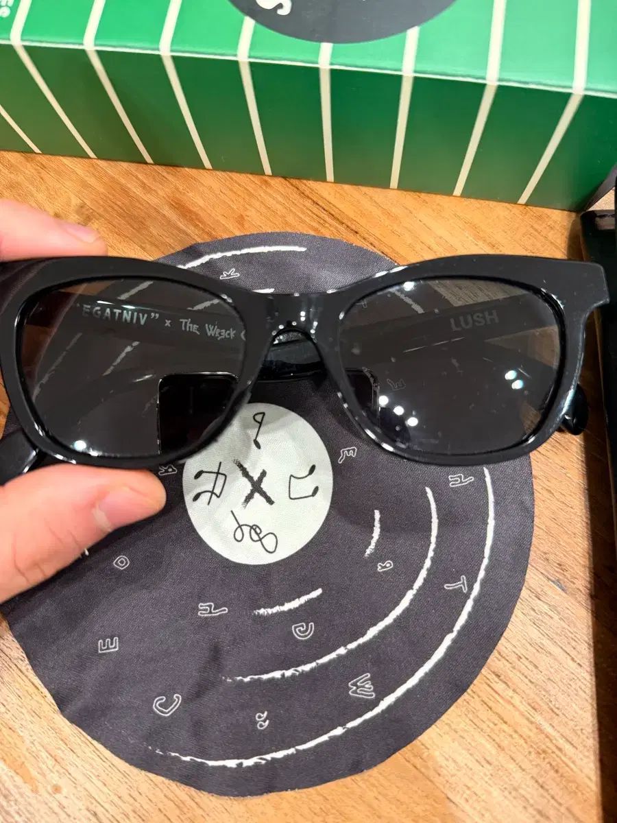 ラッコーズ ラシットポ ラッシュ サングラス