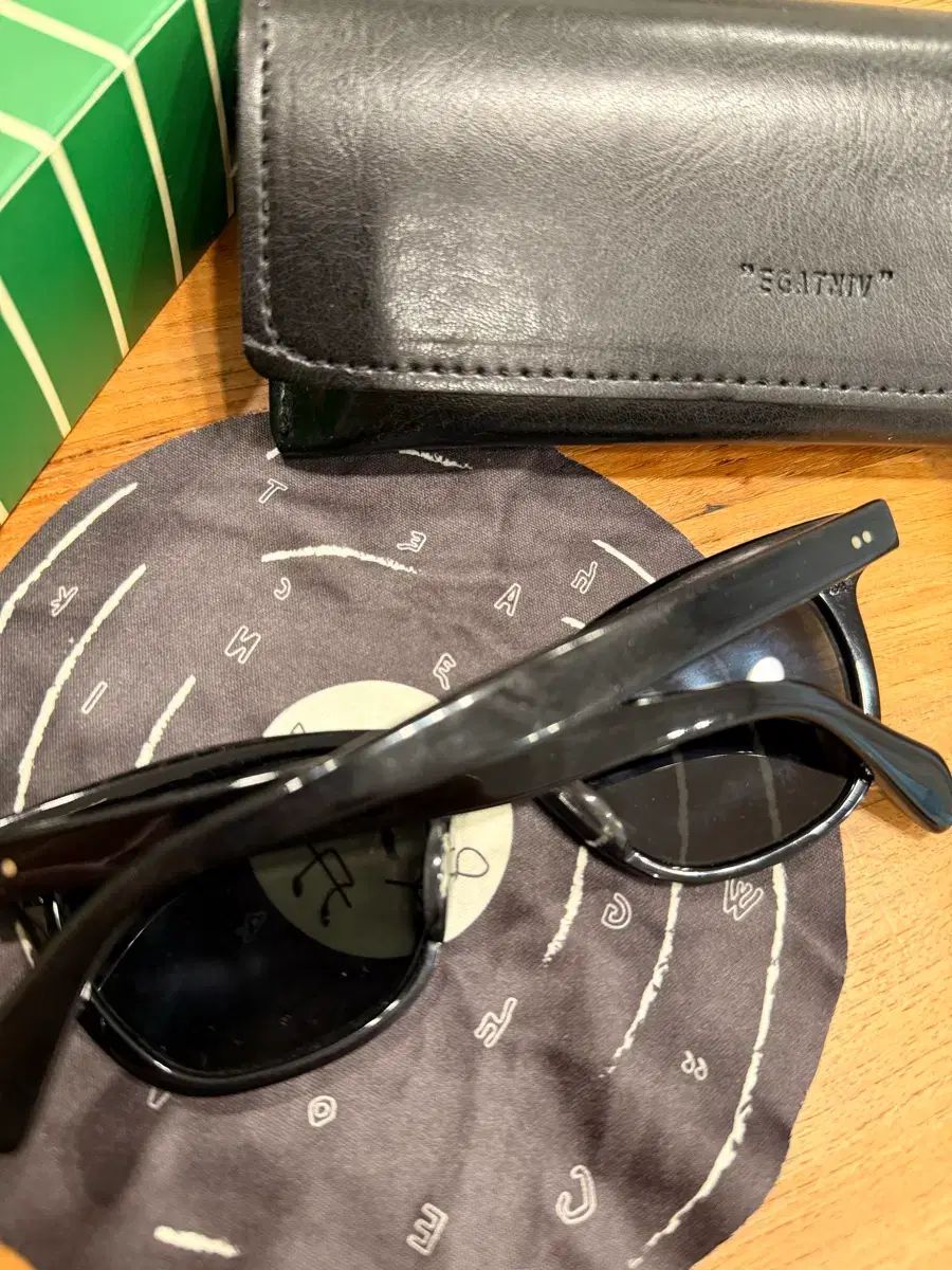 ラッコーズ ラシットポ ラッシュ サングラス