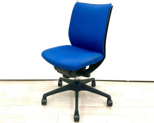 オカムラ okamura 製 ヴィスコンテチェアCWA 6 ZA FEA 4 SJ