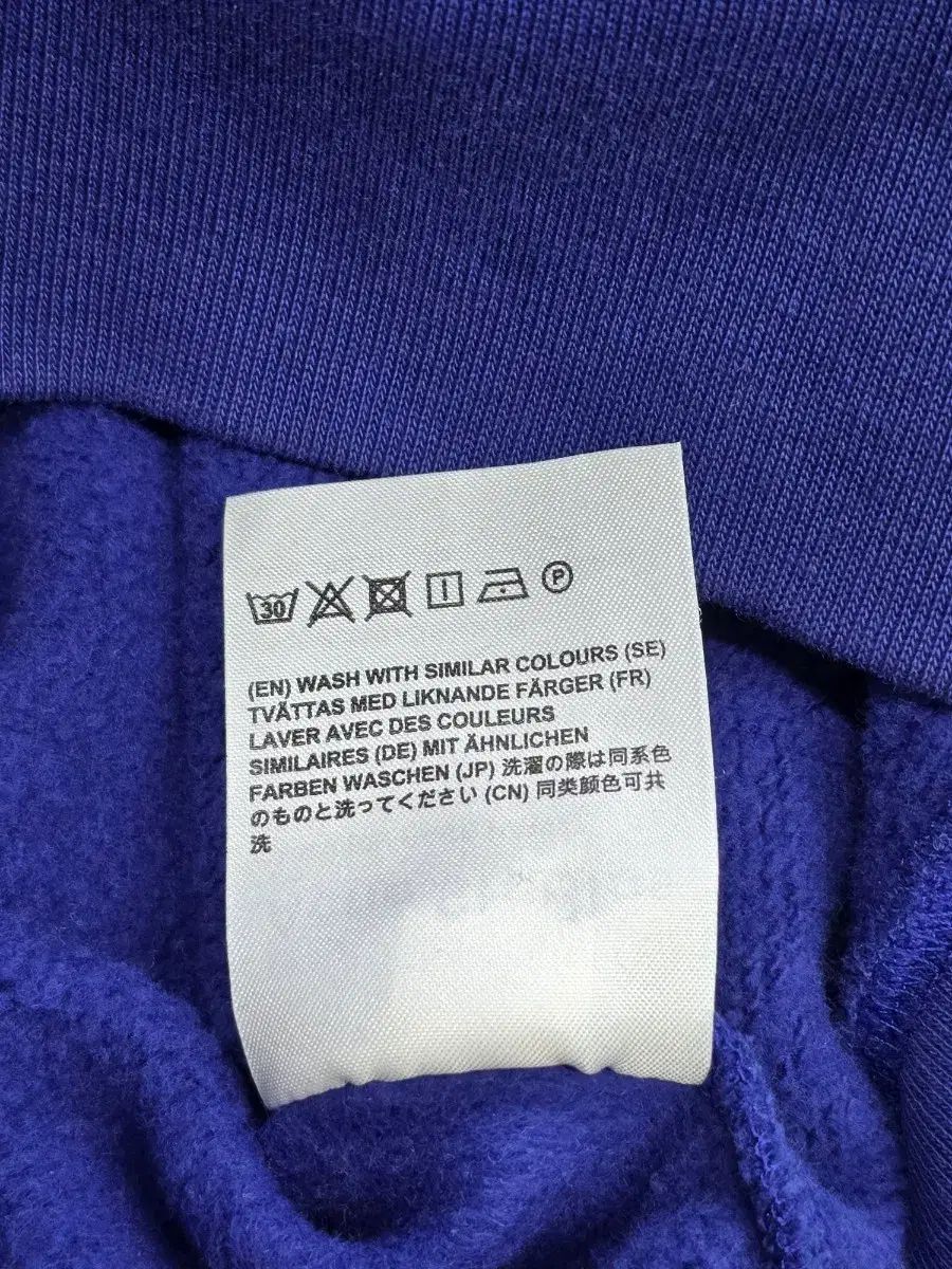  アクネ ストゥディオズ ブルー スウェットTシャツ トレーナー スウェット トップス