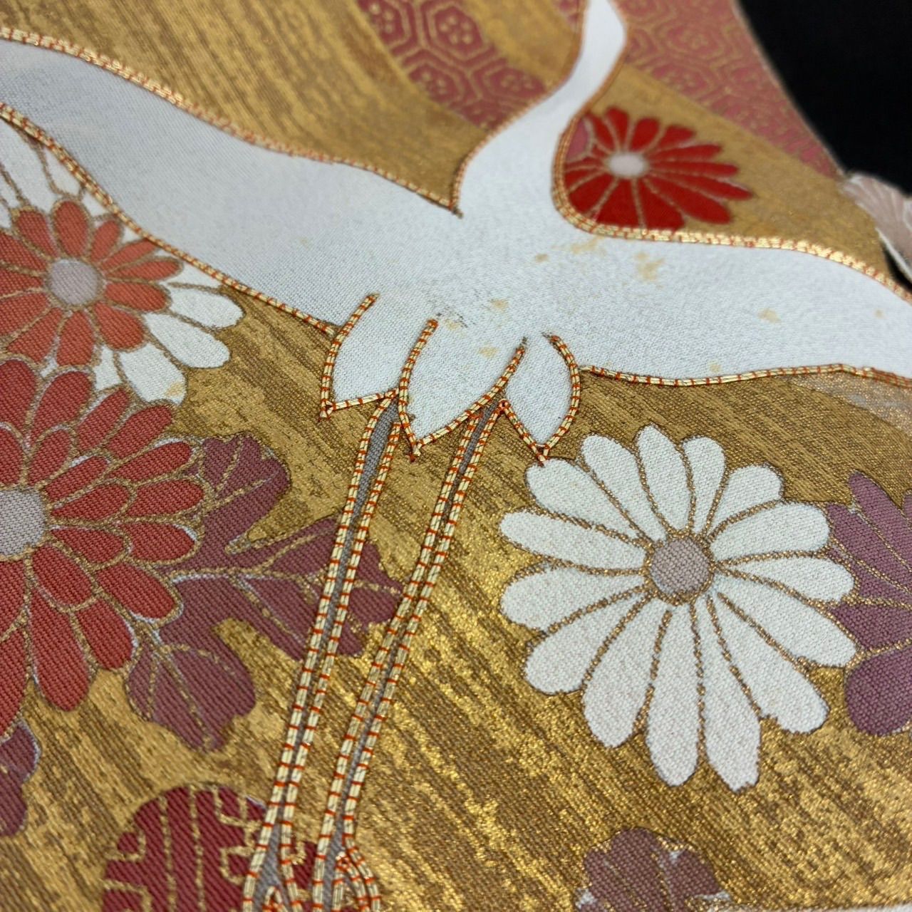 黒留袖 金駒刺繍 裄68-5 羽ばたく鳥 豪華金彩 五つ紋 正絹 着物 MK