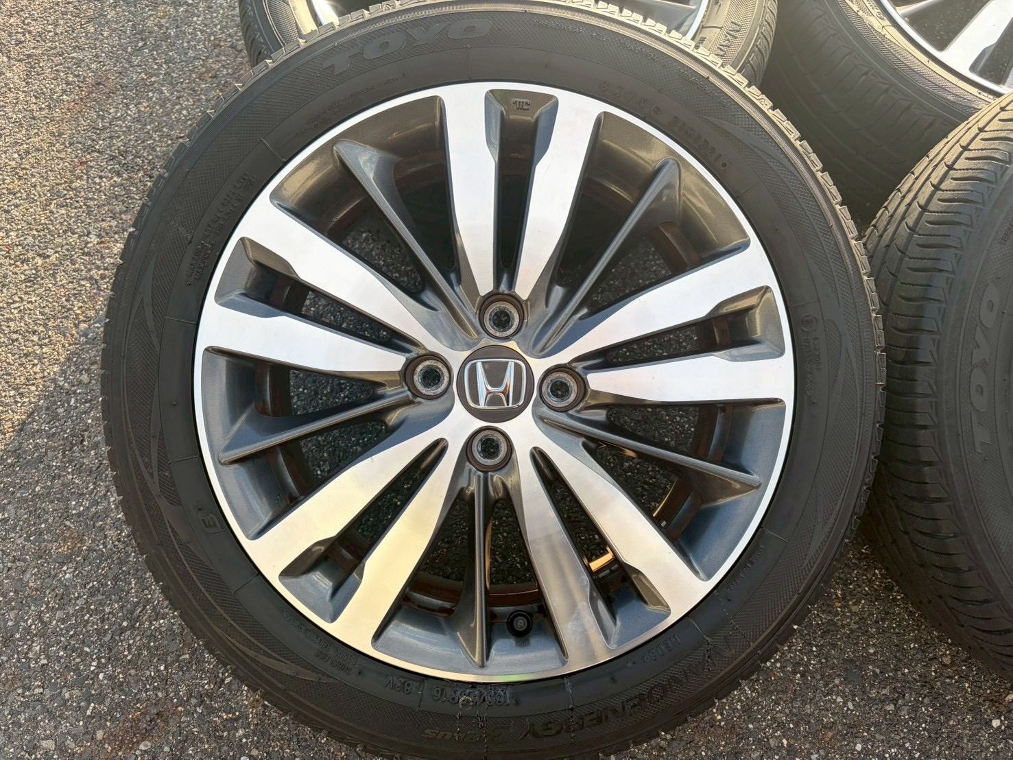 2510 96 1 ホンダ GP 5 GK フィット RS ハイブリッド ホイール タイヤ 4本 16インチ 185 55 R 16 トーヨー ナノエナジー3 2021年 GE シャトル グレイス 流用