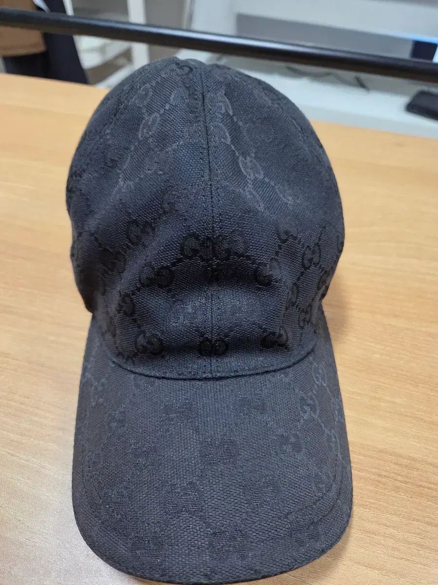 グッチ GG ロゴ ベースボールキャップ ブラック XL サイズ