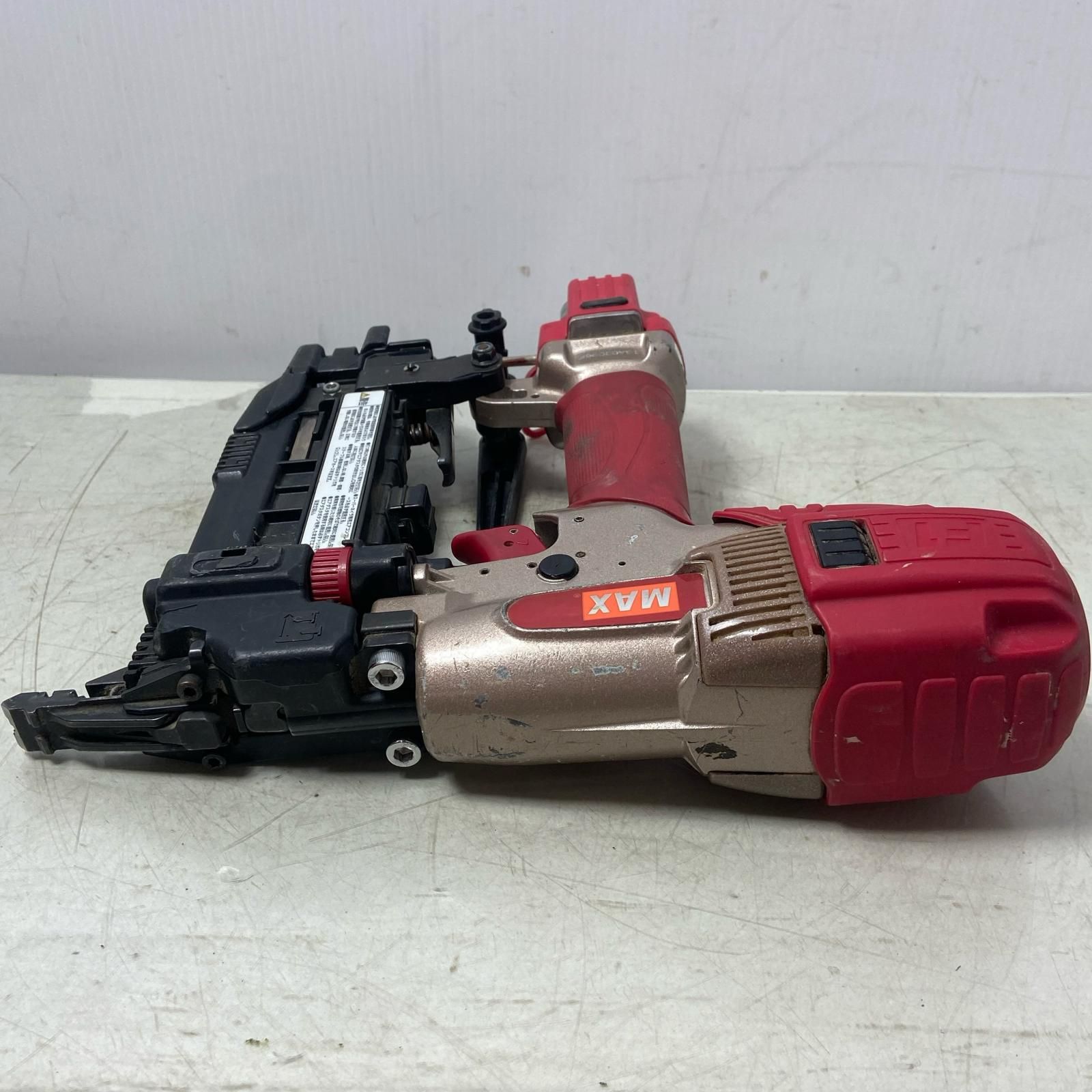  ΦΦMAX マックス ステープル用釘打機スーパーネイラ HA-50 F 1 レッド 釘 ステープル ネイル エアーツール