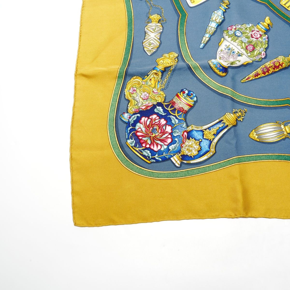 HERMES エルメス スカーフ シルク カレ 90 Qu Importe le Flacon 香水