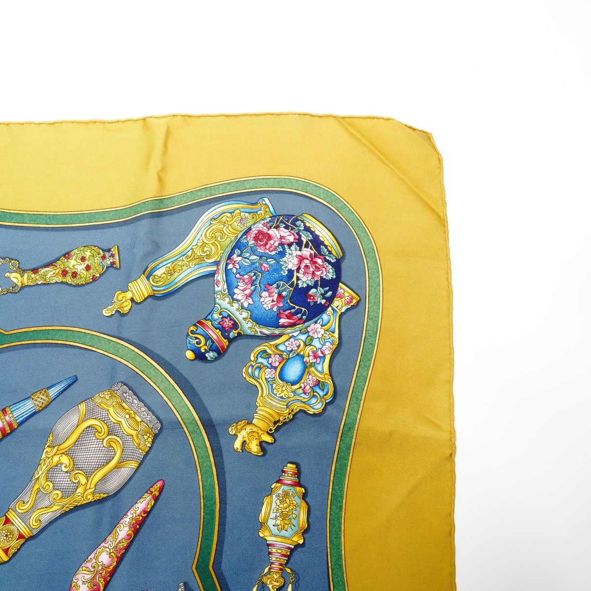  HERMES エルメス スカーフ シルク カレ 90 Qu Importe le Flacon 香水瓶 その他 小物