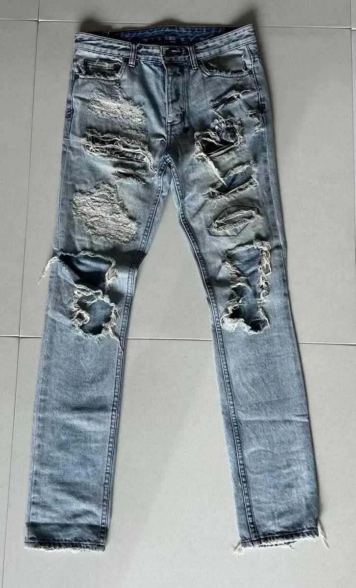 ksubi スビ　スキニーデニム ダメージ クラッシュ　デニムパンツ　28 KSUBI ダメージデニム ジーンズ スキニー 28インチ Ksubi スビ