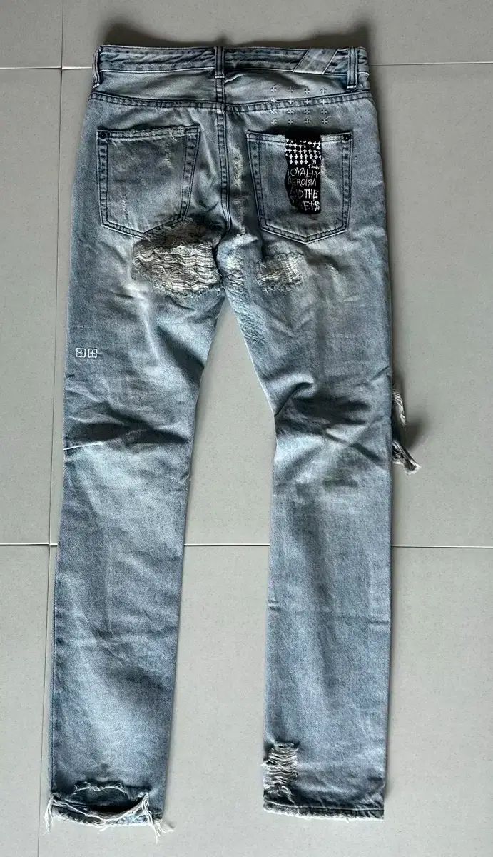 ksubi デニム 28 ksubi デニム 28 ksubi ブラックデニムスキニー28インチ