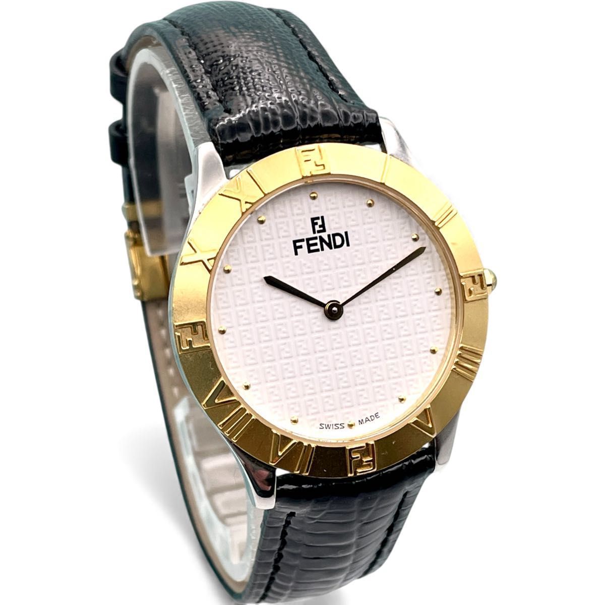 稼働 FENDI フェンディ 2000 G 白文字盤 ゴールドベゼル アナログ ズッカ柄 FF メンズ 腕時計 5720 46 05
