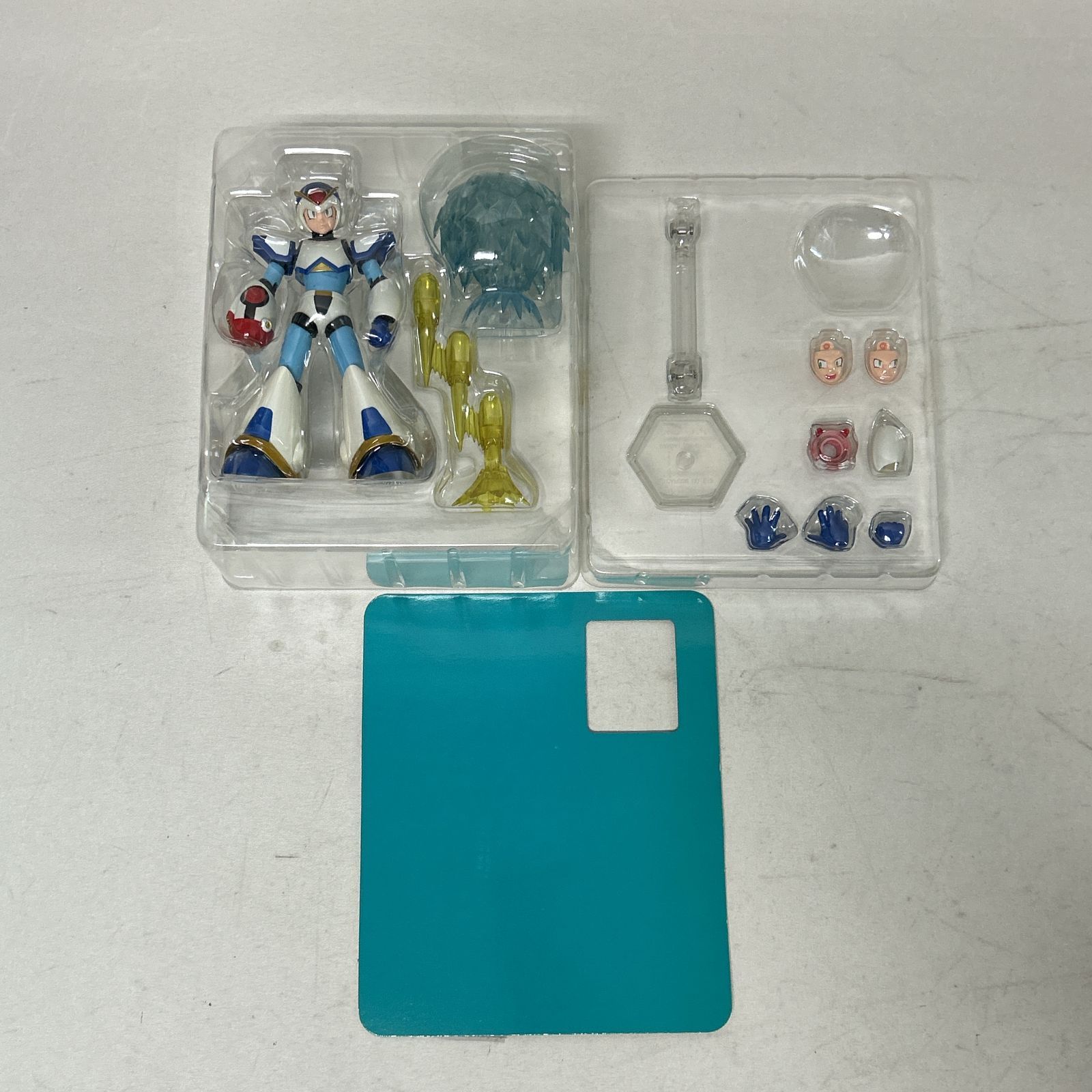 浜館30-1241】 D-Arts エックス フルアーマー ロックマンX 【中古品