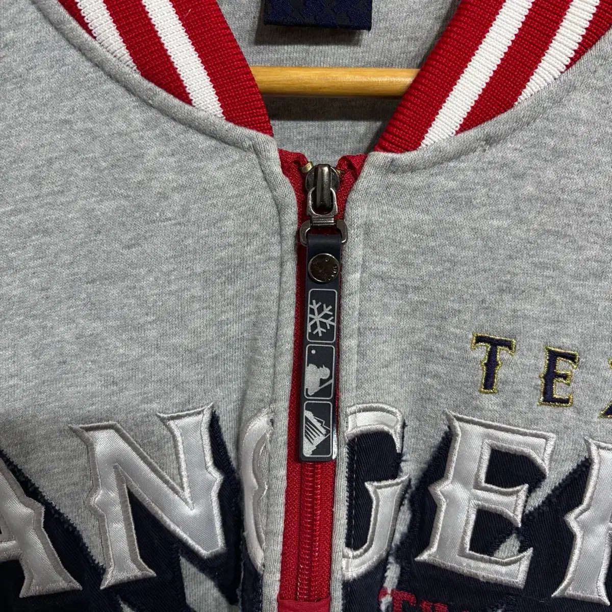 80年代後期　MLBテキサスレンジャーズ　シルバーサテンジャンパー　Lサイズ 90s USA製 STARTER “MLB DIAMOND COLLECTION” ATLANTA BRAVES サテン