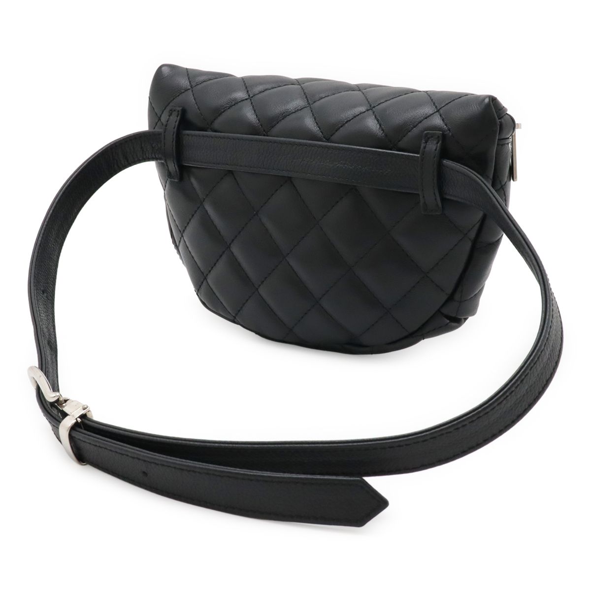 【美品】シャネル　ボディーバッグ　ボディ　ウエストポーチ　マトラッセ トート CHANEL】シャネル『マトラッセ ウエストポーチ』レディース ボディ