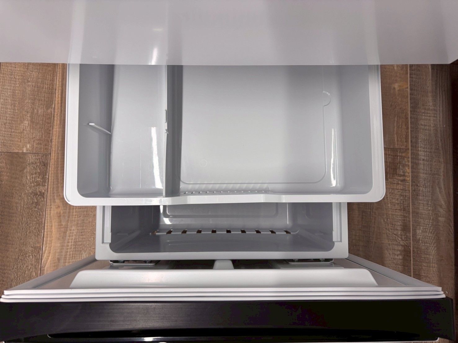 大阪送料無料★3か月保障付き★冷蔵庫★2024年★HR-D13E3W★R-488 高年式】大阪送料無料☆3か月保障付き☆冷蔵庫☆ハイセンス☆2ドア