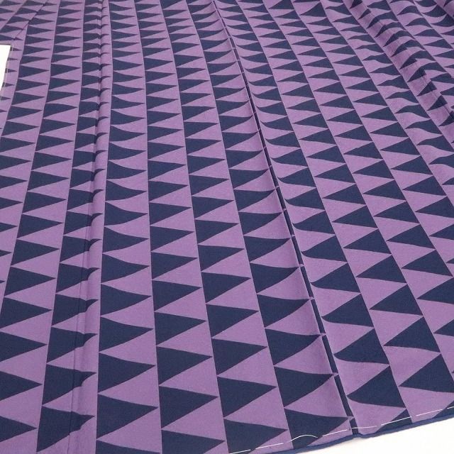 ❁tomihisa❁新品 斉藤三才 落款 幾何学模様 着物 正絹 仕付け糸付